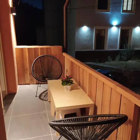 Апартаменты Pod Hradbami Кршивоклат